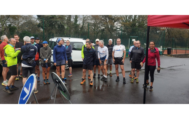 Des joggeurs prêts à partir ...